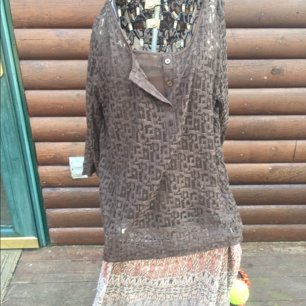 Closet clear out!!Liz Claiborne brown top